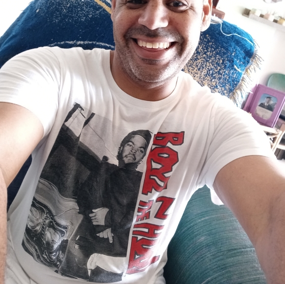 Meet your Posher, Mr. Aayron - Picture 2 of 2